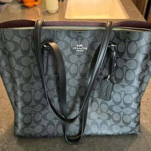 Coach shoulder bag